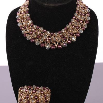 Collar necklace and bracelet