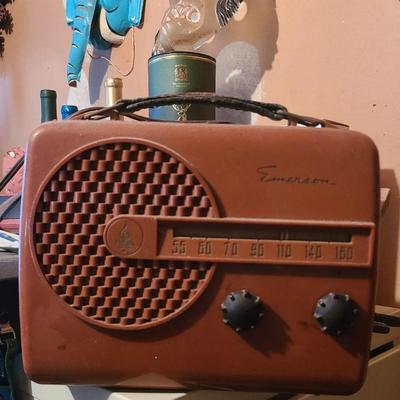 VINTAGE RADIO