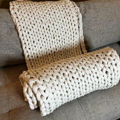 Never used Bearaby Cotton weighted napper (20lbs)