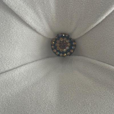 3 Jeweled grommets per chair 