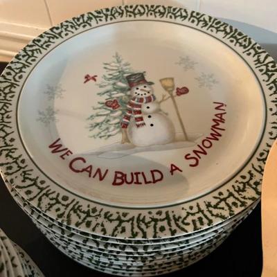 Dinner plates $6 each