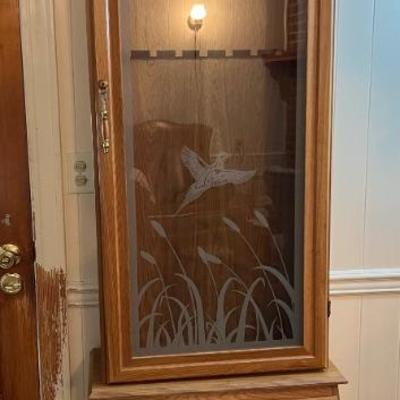 Cabinet $160