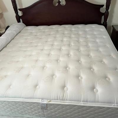 King mattress & boxspring $450