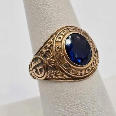 #1902 • 10K Gold 1962 Topaz Class Ring, 8.50g
