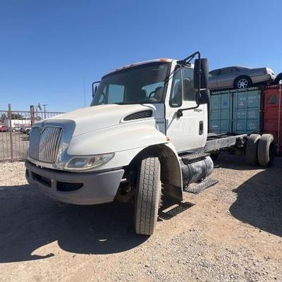 #95 • 2009 International 4300
