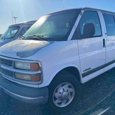 #250 • 2001 Chevrolet Express Van
