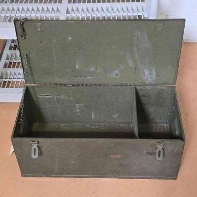 #1750 • Metal Gun Chest
