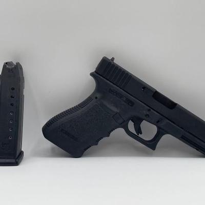 #336 • Glock 21 .45 Semi-Auto Pistol
