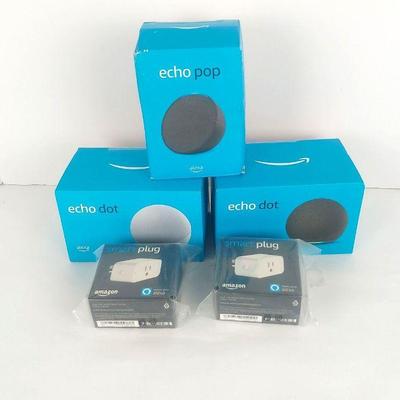 Echo Amazon Collection Echo Pop, Echo Dot, and Smart Plugs