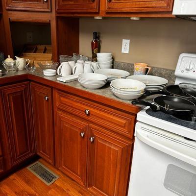 Nice set of white dishes