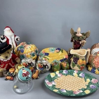 Lot 77 | Holiday Decor
