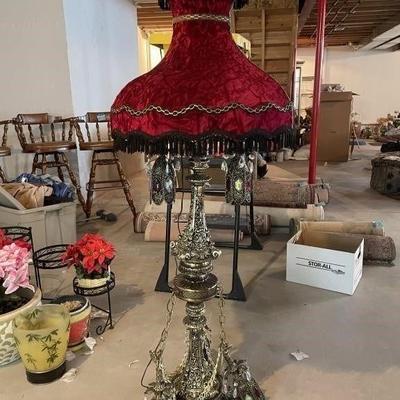 Lot 287 | Vintage Table Lamp
