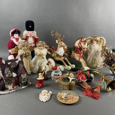 Lot 243 | Vtg Christmas Decor & More!
