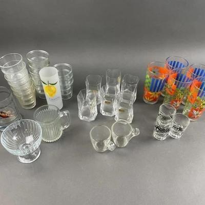Lot 97 | Vtg Flower Powers Tumbler Glasses & More!
