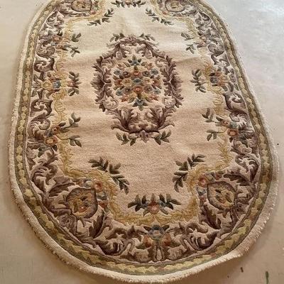 Lot 280 | Oval Rug
