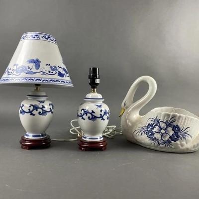 Lot 224 | Vtg Chinoiserie Blue/White Lamps & Goose Planter
