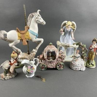 Lot 38 | Vtg Small Lefton Vase, Musical Carriage & More!
