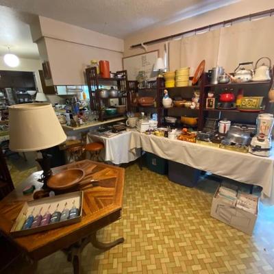 Estate sale photo