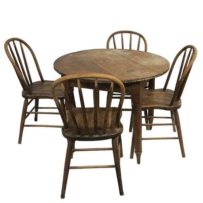 PRIMITIVE OAK TABLE & 4 CHAIRS