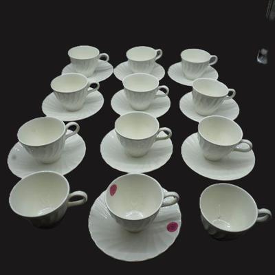 22 pc SHEFFIELD BONE WHITE USA IVORY CUPS & SAUCERS