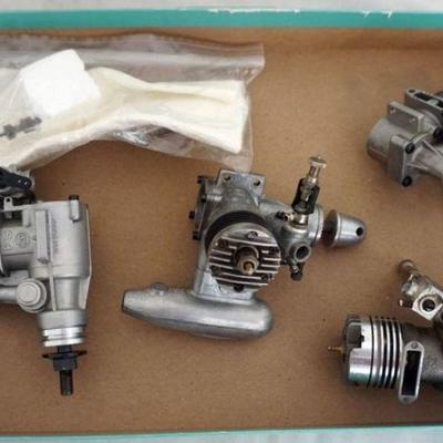 1322	VINTAGE MODEL AIRPLANE GAS ENGINES, ASSORTED GROUP
