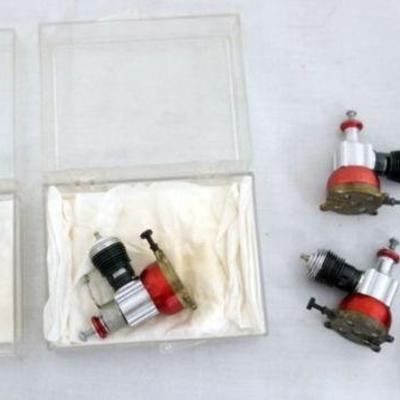 1309	VINTAGE MODEL AIRPLANE GROUP OF ASSORTED COX GAS ENGINES
