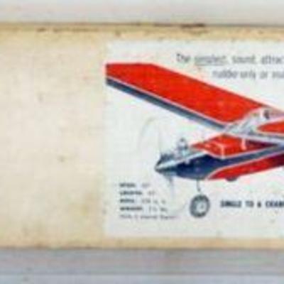 1091	VINTAGE WOOD MODEL AIRPLANE KIT, CARL GOLDBERG MODELS *FALCON 56* R/C AIRPLANE
