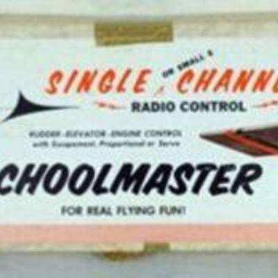 1190	VINTAGE WOOD MODEL AIRPLANE KIT, TOP FLITE *SCHOOL MASTER* R/C AIRPLANE
