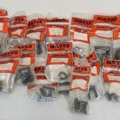 1207	VINTAGE R/C AIRPLANE PARTS, LARGE GROUP OF HAYES ENGINE MOUNTS, ASSORTED SIZES
