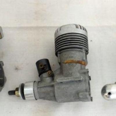 1325	VINTAGE MODEL AIRPLANE GAS ENGINES, ASSORTED GROUP
