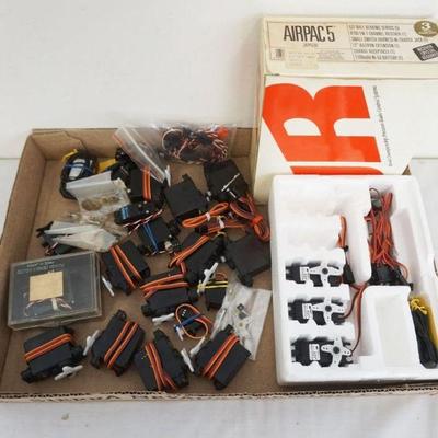 1263	VINTAGE MODEL AIRPLANE PARTS, GROUP OF ASSORTED SERVOS
