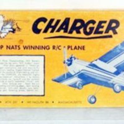 1011	VINTAGE WOOD MODEL AIRPLANE KIT, AMBROID *CHARGER* AMERICAS TOP NATIONAL WINNING RADIO CONTROL PLANE
