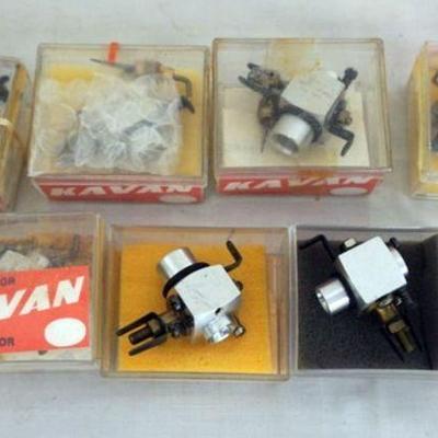 1332	VINTAGE MODEL AIRPLANE PARTS 7 CARBURETORS KAVAN
