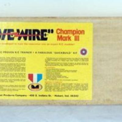 1016	VINTAGE WOOD MODEL AIRPLANE KIT, MIDWEST HAL DE BOLTS *LIVEWIRE* CHAMPION MARK III

