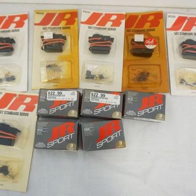 1250	VINTAGE MODEL AIRPLANE JR SERVOS & SPORT, NEW OLD STOCK
