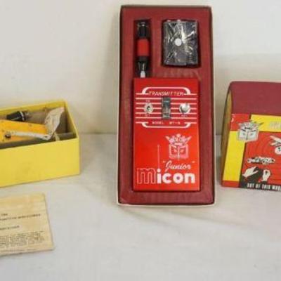 1287	VINTAGE MODEL AIRPLANE ARISTO-CRAT MICON JUNIOR TRANSMITTER & TRR RANGE MASTER RECEIVER
