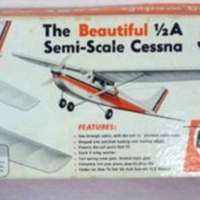 1183	VINTAGE WOOD MODEL AIRPLANE KIT, CARL GOLDBERG MODELS *SKYLANE* R/C AIRPLANE
