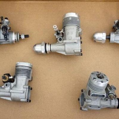 1324	VINTAGE MODEL AIRPLANE GAS ENGINES, ASSORTED GROUP
