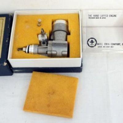 1314	VINTAGE MODEL AIRPLANE 2 GAS ENGINES ENYA 60 III & 09
