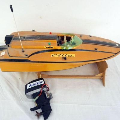 1338	VINTAGE MODEL R/C MODEL BOAT
