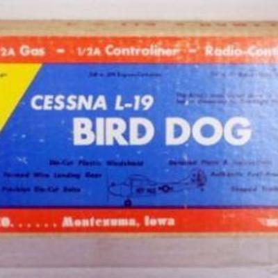 1045	VINTAGE WOOD MODEL AIRPLANE KIT, SIG MANUFACTURING CO. *CESSNA L-19 BIRD DOG*
