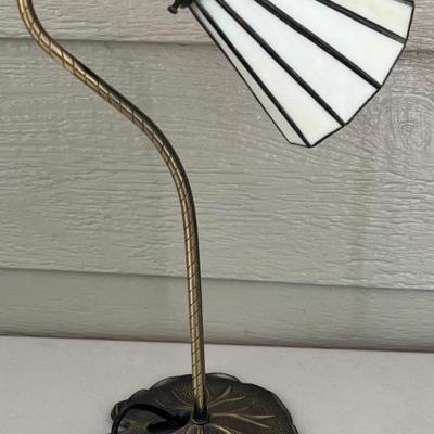 16" Stained Glass Shade Table Lamp With Brass Base