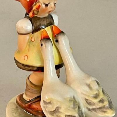 Vintage Goebel Hummel Goose Girl 47, 3/0