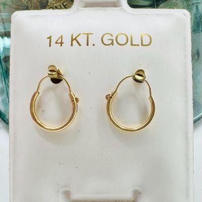 Delicate 14 Karat Gold Hoop Earrings
