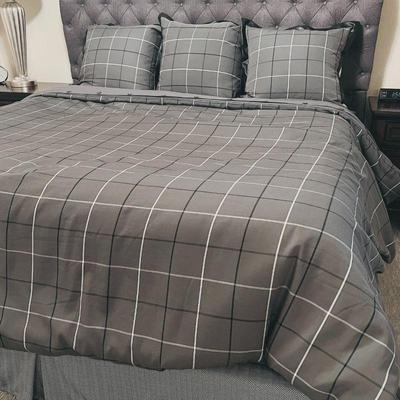 -King Size Plush Gray Checkered Bedding Set with Decorative Pillows