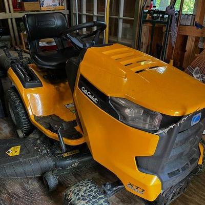 Cub Ride on Lawnmower