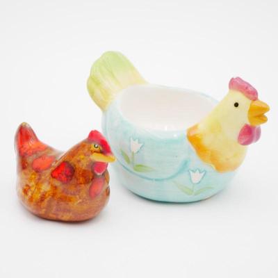 Pair of Ceramic Chicken Egg Bowls by Dennis East with Red Clay Chicken Figurine