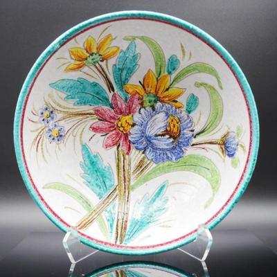 Vintage Hand-Painted Decorative Plate with Flower Bouquet Design
