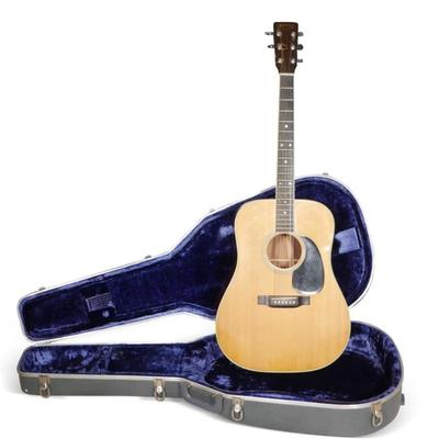 Vintage 1972 Martin D-35 "Dreadnought" Acoustic Guitar & Case