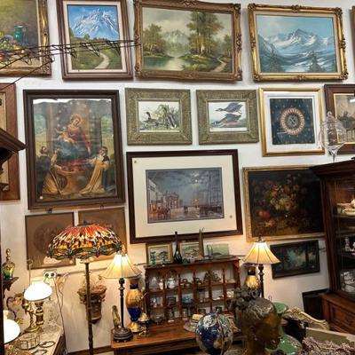 Estate sale photo